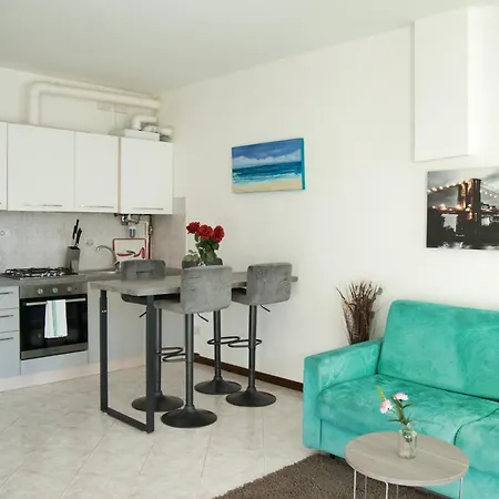 The Terrace On - Varenna Pino Apartament *