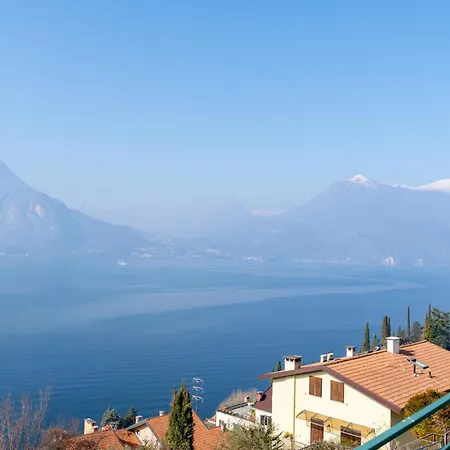 The Terrace On The - Varenna Pino Apartamento